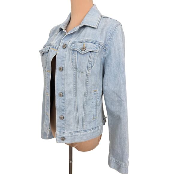 Old Navy Light Wash Jean Jacket Medium Classic Denim Layering Piece - Picture 2 of 4